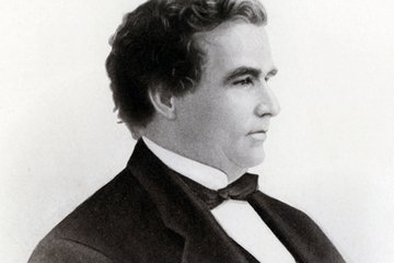 Edward Creighton Bust 0704_07101